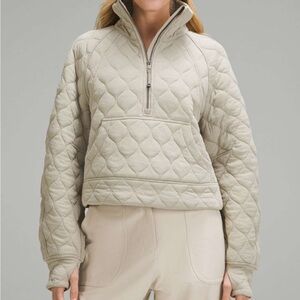 Lululemon Scuba Oversized Quilted Half Zip
Riverstone XS/S